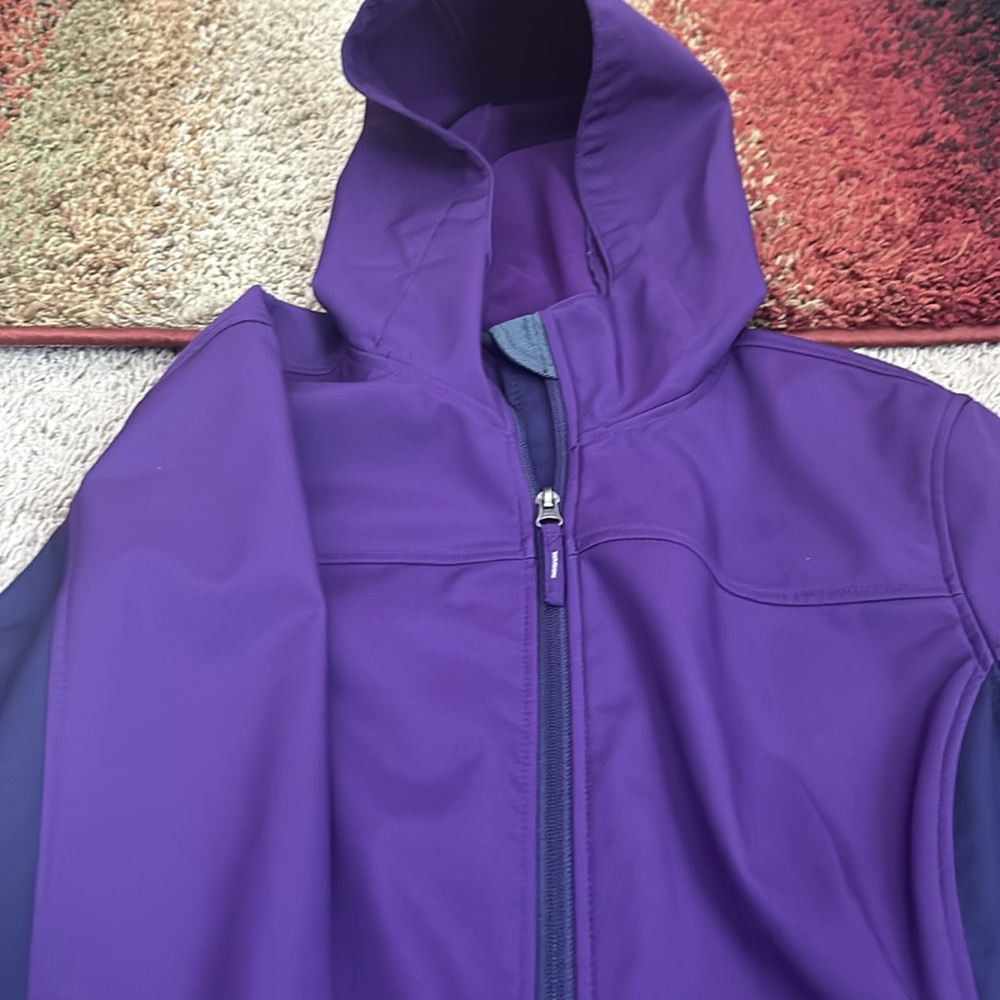 100% polyester purple rain jacket. 💜 - Picture 2 of 5